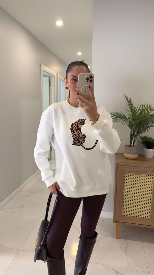 Todrea Beyaz Leopar Figürlü Sweat
