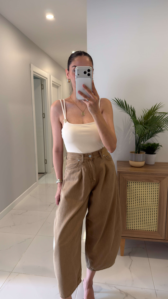 Urta Bej Toka Detaylı Bodysuit