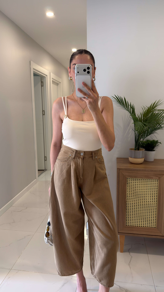 Urta Bej Toka Detaylı Bodysuit