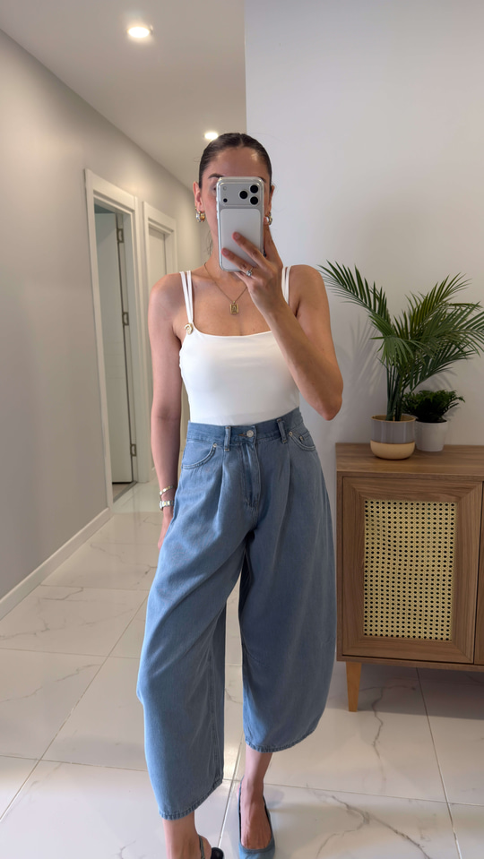 Urta Ekru Toka Detaylı Bodysuit