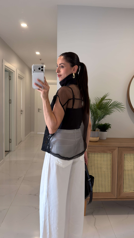 Yogle Siyah Dantel Detaylı Crop Bluz Takım