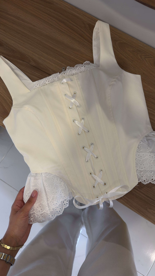 Yoltes Ekru Dantelli Bağcıklı Korseli Bluz