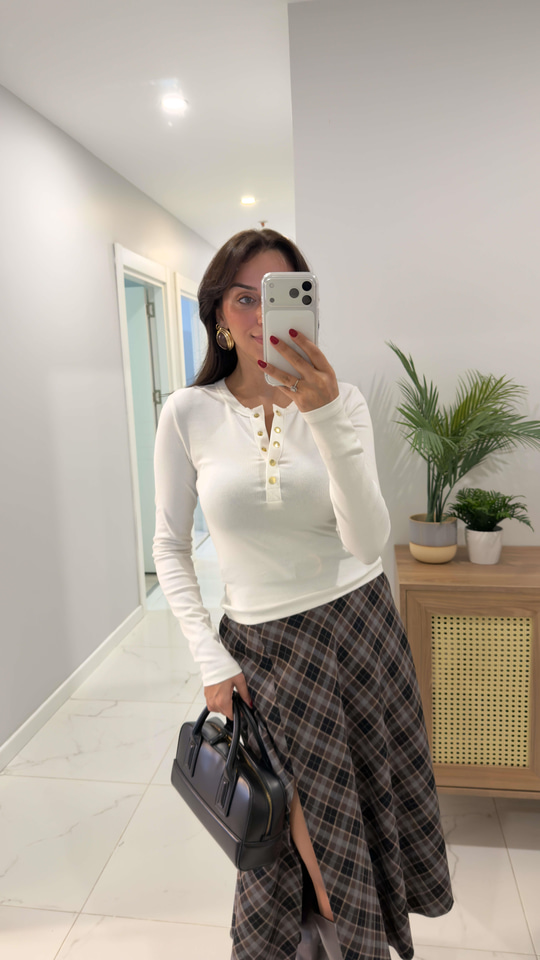 Yusra Ekru Çıtçıtlı Bluz