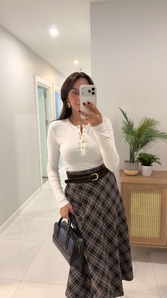 Yusra Ekru Çıtçıtlı Bluz