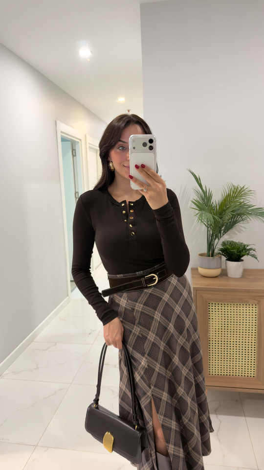 Yusra Kahve Çıtçıtlı Bluz