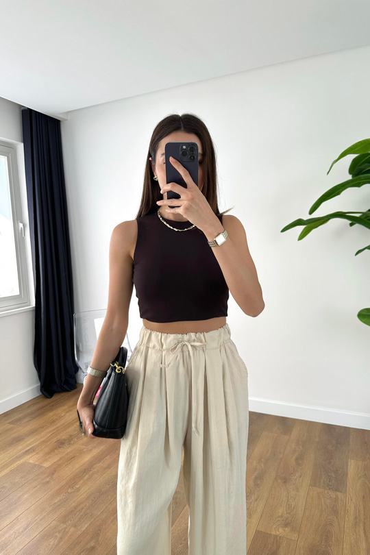 ZR Lela Acı Kahve Bisiklet Yaka Crop Tişört