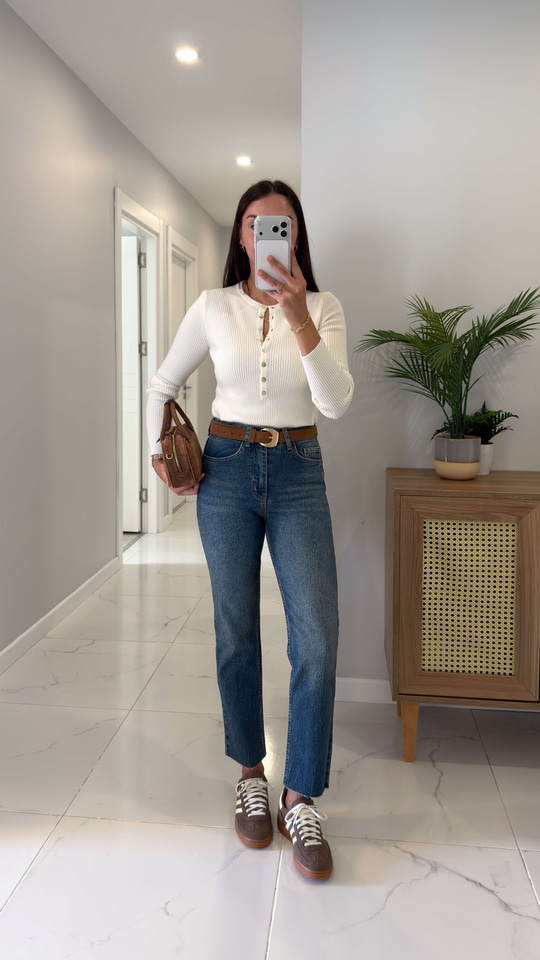 Ritta Mavi Kar Yıkama Kesik Paça Boy Fit Jean