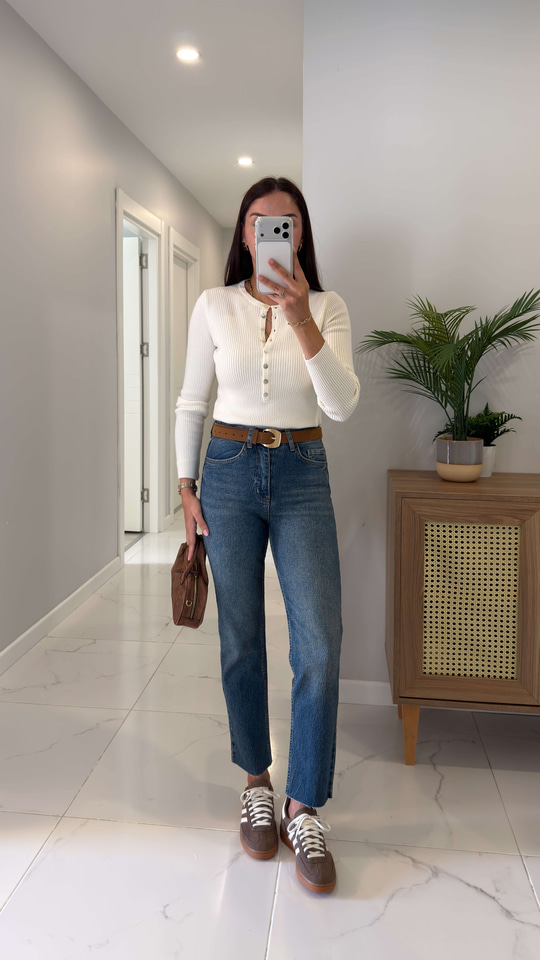 Ritta Mavi Kar Yıkama Kesik Paça Boy Fit Jean