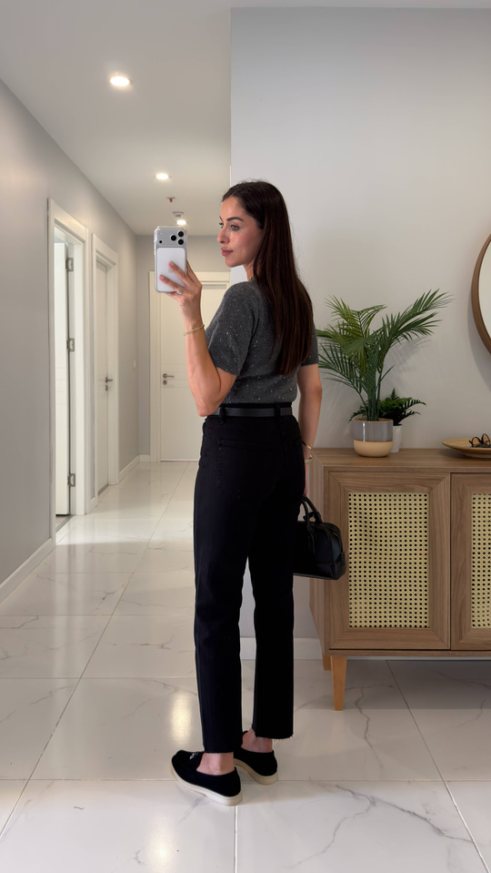 Ritta Siyah Kesik Paça Boy Fit Jean