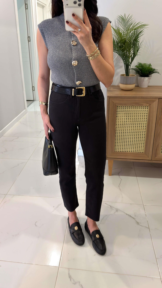 ZR Wita Siyah Kesik Paça Boy Fit Jean