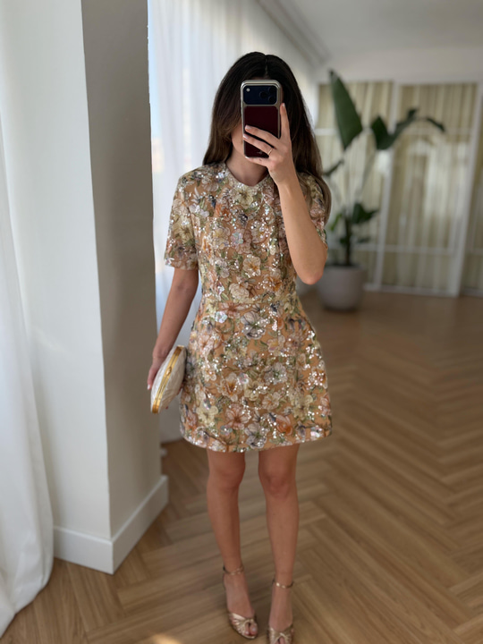 Ariana Çiçek Aplikeli Payetli Tasarım Elbise