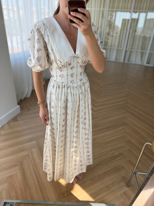 Beyaz Yakalı Floral Desen Elbise