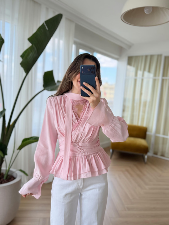 Dantelli Fularlı Pembe Tensel Bluz