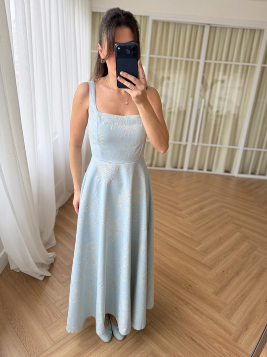Jakarlı Mavi Elbise