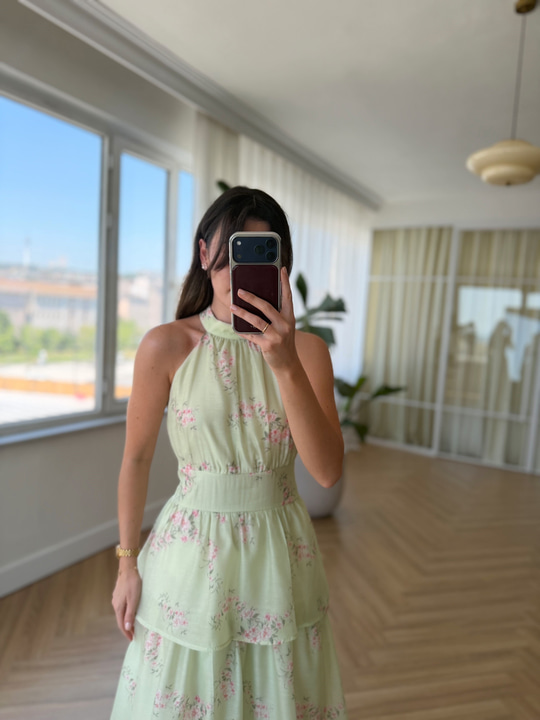 Kat Etekli Yeşil Floral Elbise
