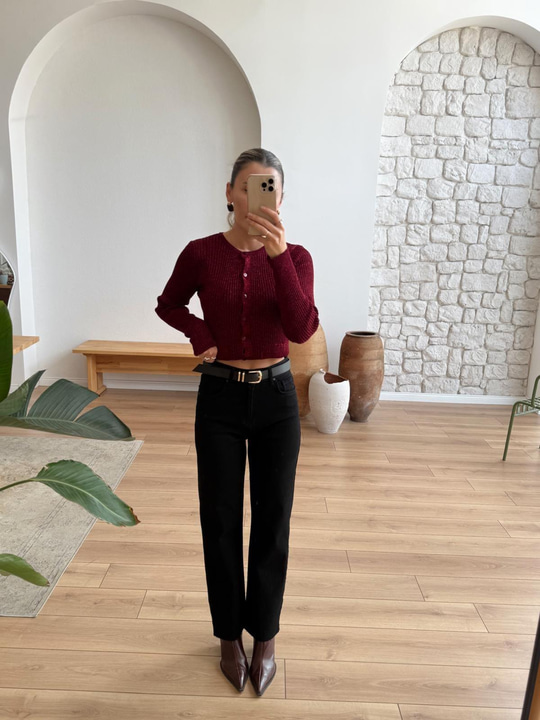 Kemerli Kesik Paça Siyah Jean Pantolon