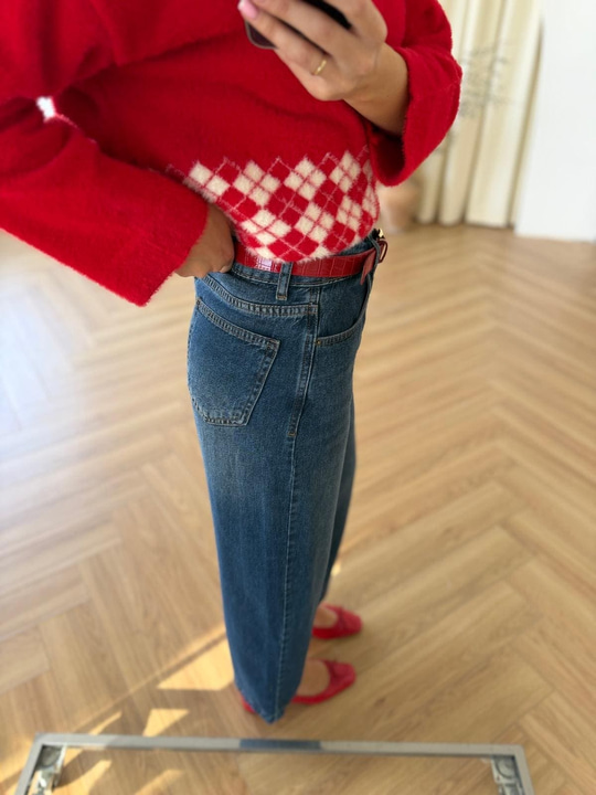 Kırmızı Kemerli Düz Kesim Jean 