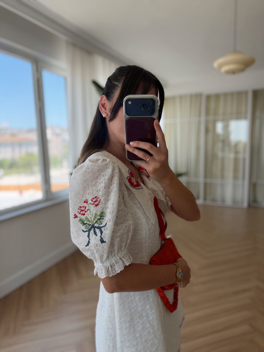 Lisia Nakışlı Elbise