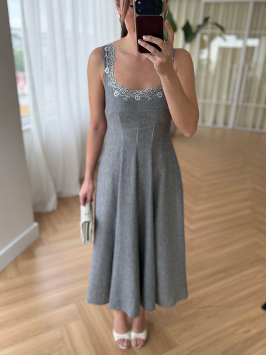 Lola Nakışlı Gri Elbise