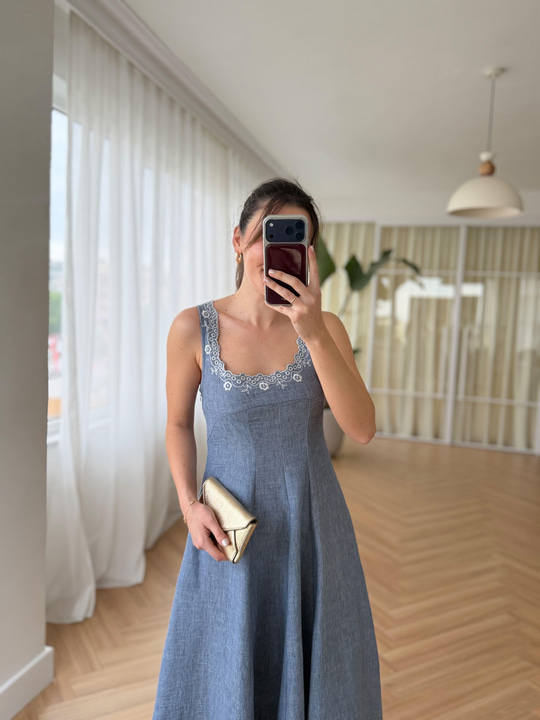 Lola Nakışlı Mavi Elbise