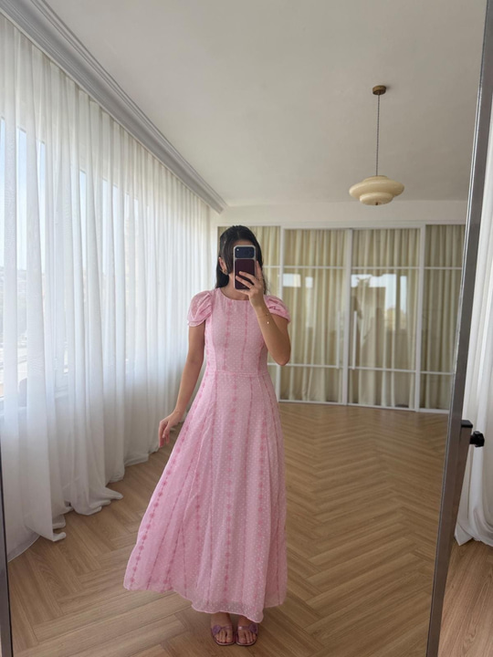 Lupita Pembe Elbise 