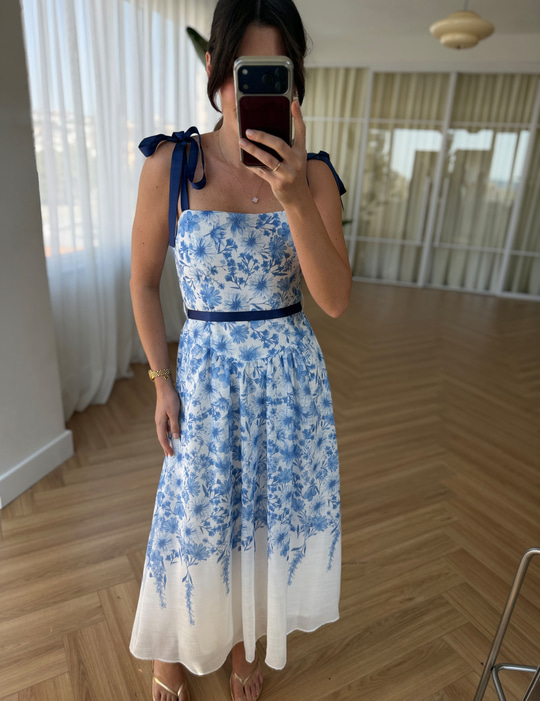 Mavi Kurdela Detaylı Floral Elbise