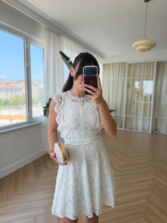 Mery Dantel Ve Güpür Detaylı Elbise