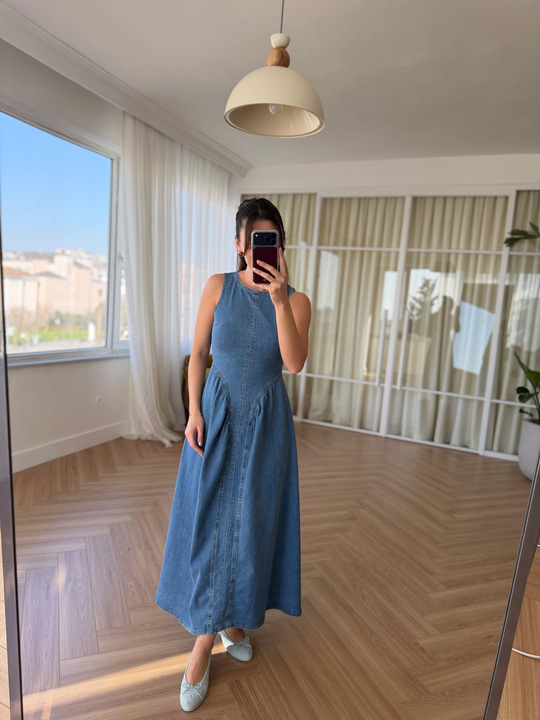Sırt Detaylı Mavi Denim Elbise
