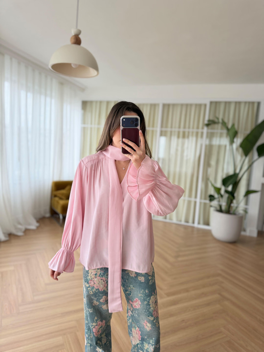 Vatkalı Şal Detaylı Pembe Bluz