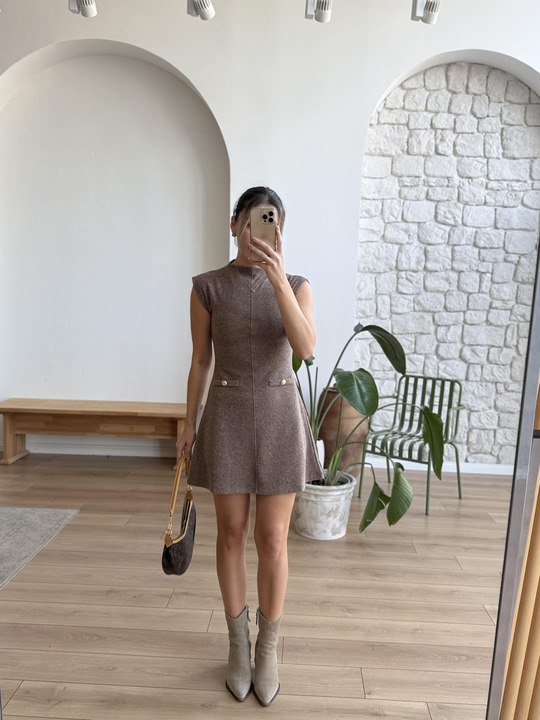 Vizon Selanik Kumaş Kısa Elbise