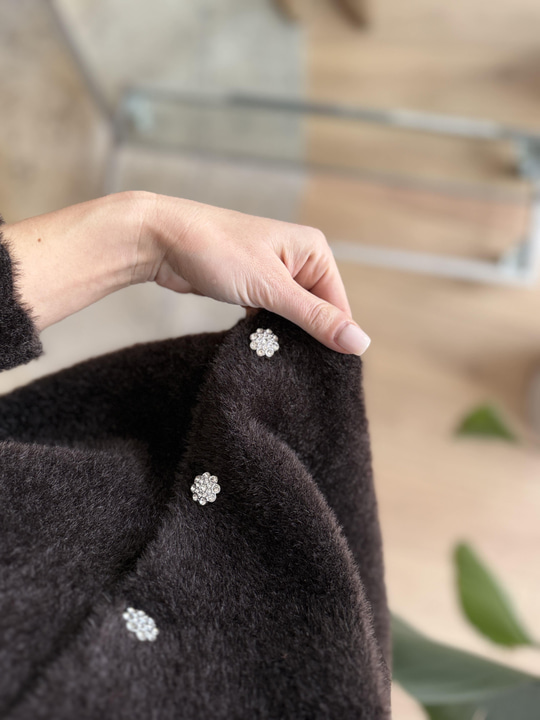 Yakası Dantel Detaylı Kahverengi Hırka