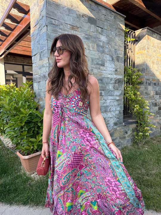 Önü Taşli , Önden Büzgülü , Pembe Şal Desenli , İthal Elbise