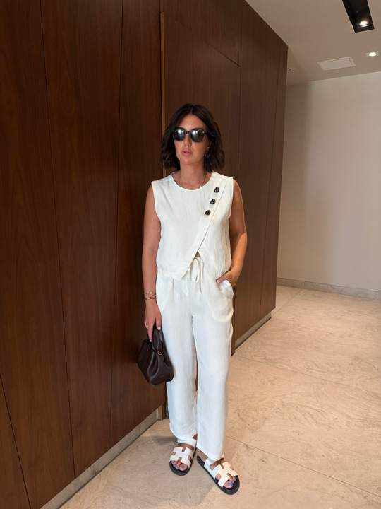 Orijinal Model , Premium Keten , Düğme Detaylı , Ekru Takım
