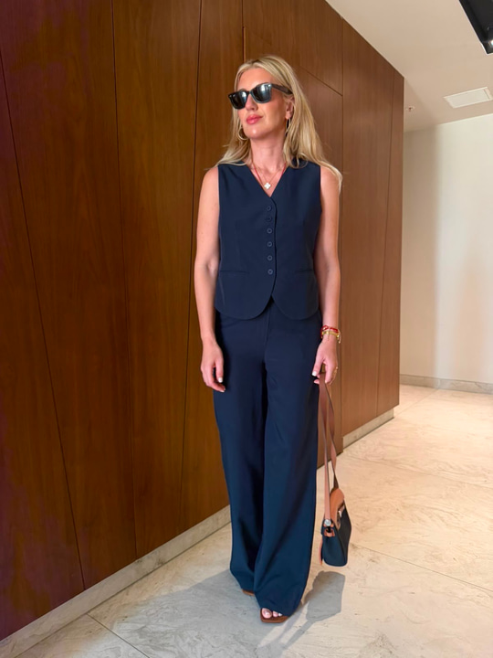 Arkası Güpürlü Yelek & Pantolon , Lacivert Tencel Takım