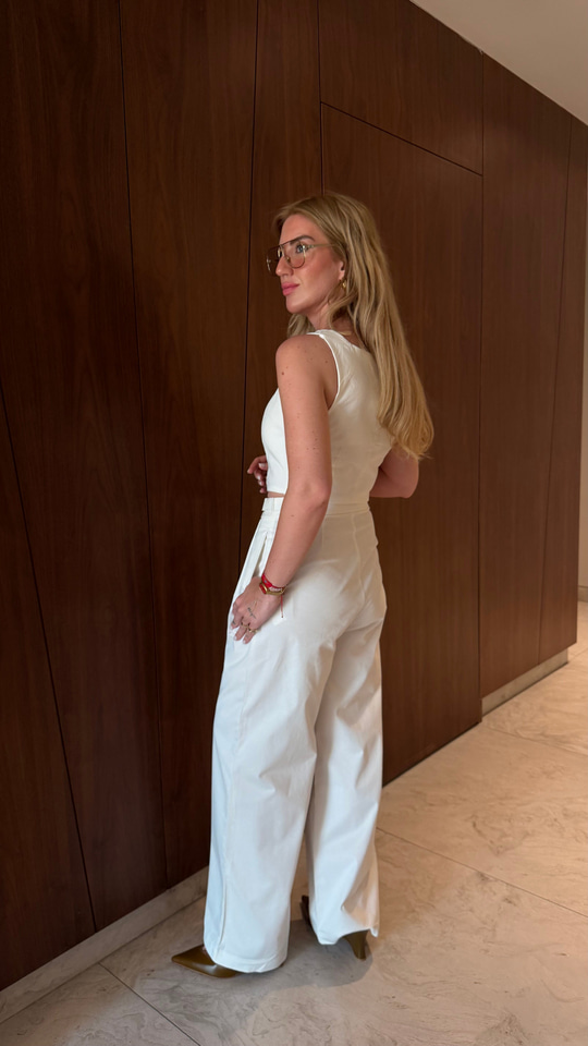 Orijinal Model , Gold Kilit Aksesuarlı , Ekru Yelek & Pantolon Takım