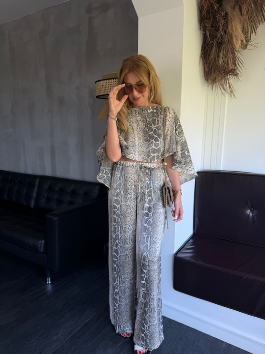 Hayvan Desenli , Premium Tencel Takım