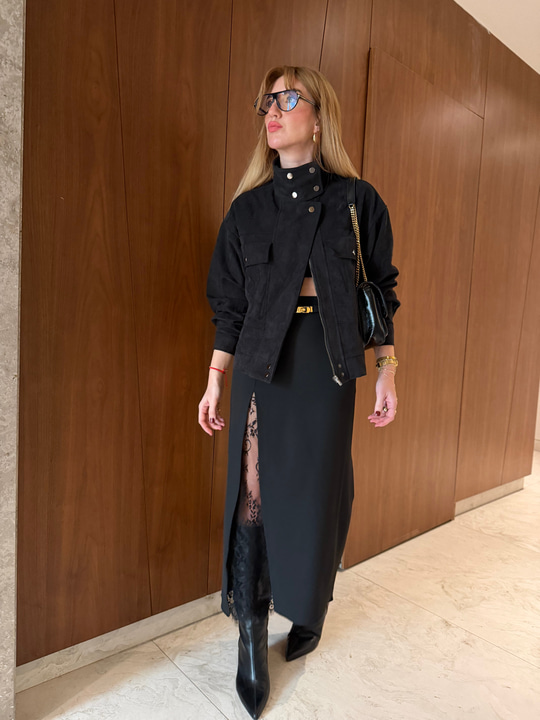 Dantel Yırtmaç Detaylı , Likralı Siyah Etek