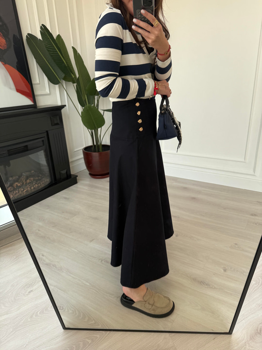 Orijinal Model , Yandan Gold Düğmeli , Premuim , Midi Boy , Lacivert Gabardin Etek