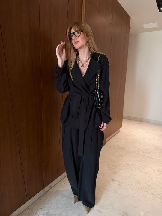 Orijinal Model , Özel Dokulu , Tek Düğmeli , Siyah Kuşaklı Takım