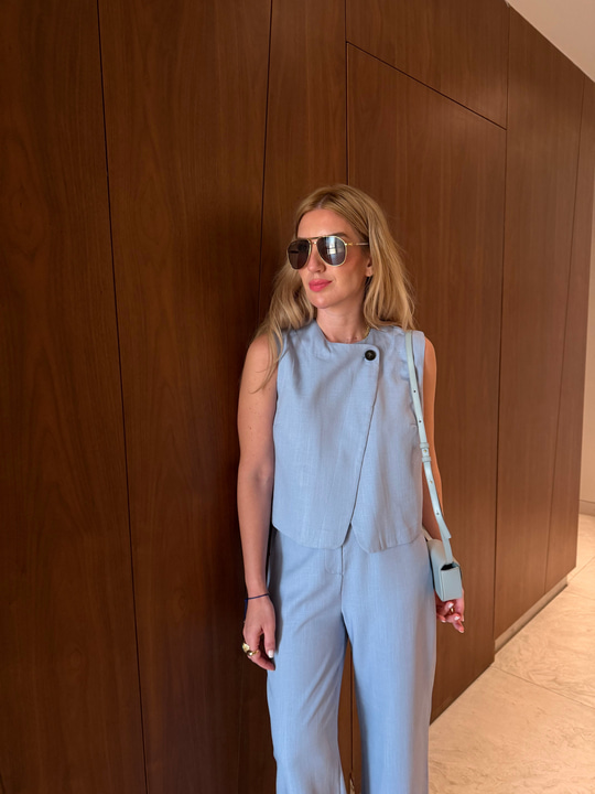 Orijinal Model , Kruvaze Düğmeli , Arka Beli Lastikli , Mavi Takım