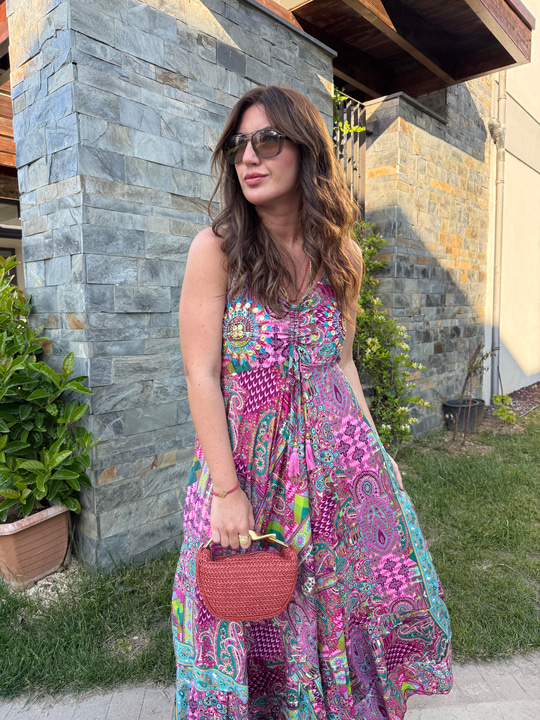 Önü Taşli , Önden Büzgülü , Pembe Şal Desenli , İthal Elbise