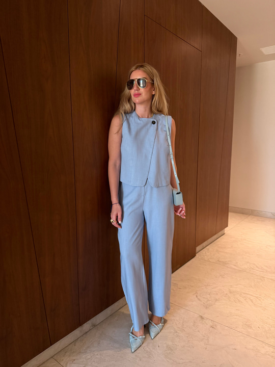 Orijinal Model , Kruvaze Düğmeli , Arka Beli Lastikli , Mavi Takım