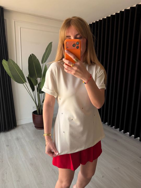 Orijinal Model , Zımba Detaylı , Beyaz Modal T-shirt