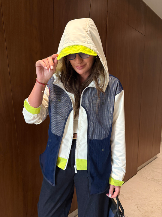 Neon Renk & File Detaylı , Ekru Yağmurluk