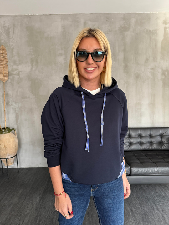 Orijinal Model , Lacivert Poplin Detaylı , Kapişonlu Sweat