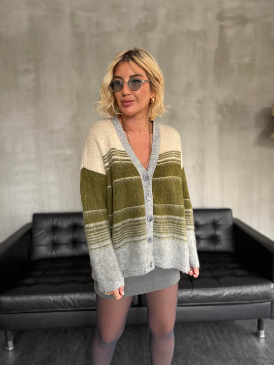 Haki & Ekru Geçiş Çizgili , Yumuşacık Triko Hırka