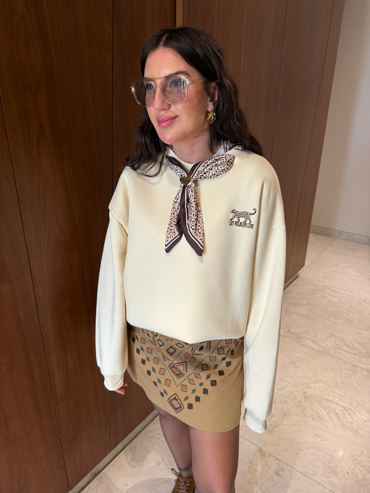 Yakası Fularlı , Krem Sweatshirt