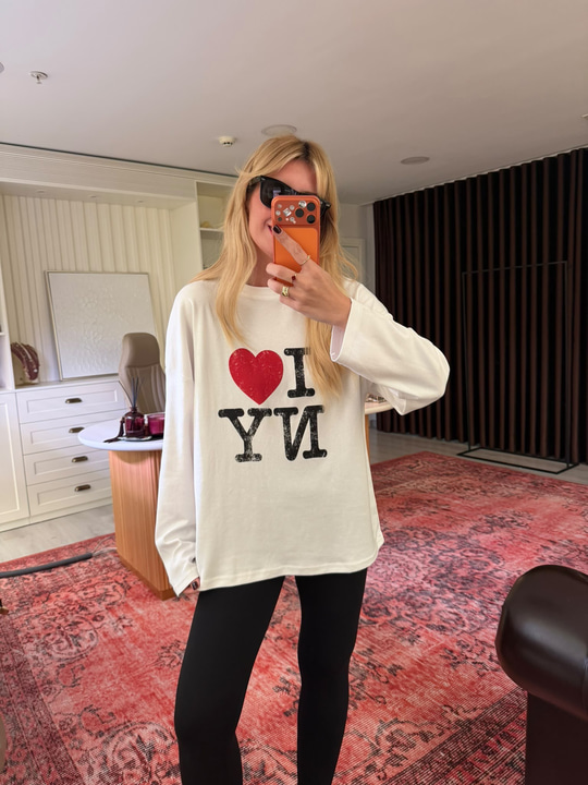 Uzun Kollu , New York Sweatshirt