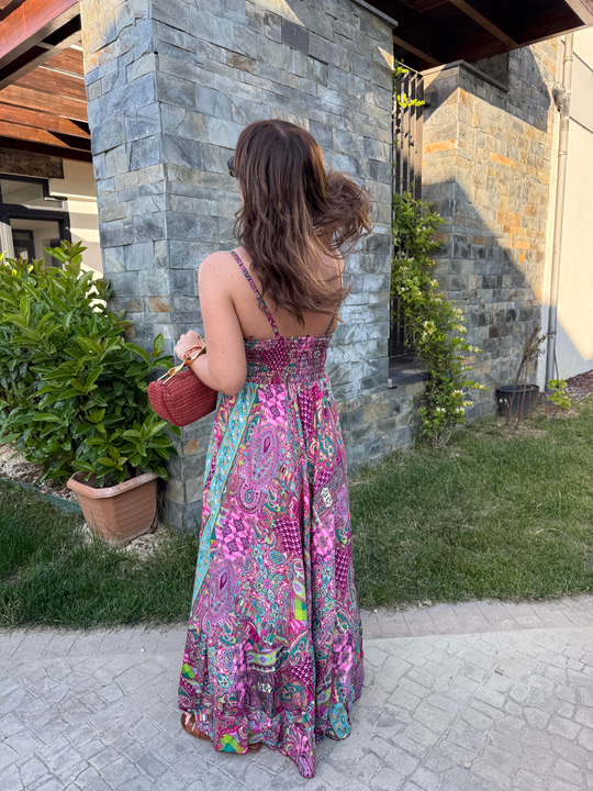 Önü Taşli , Önden Büzgülü , Pembe Şal Desenli , İthal Elbise