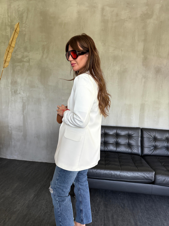 Orijinal Model , Kolu Büzgülü , Likralı , Ekru Blazer Ceket